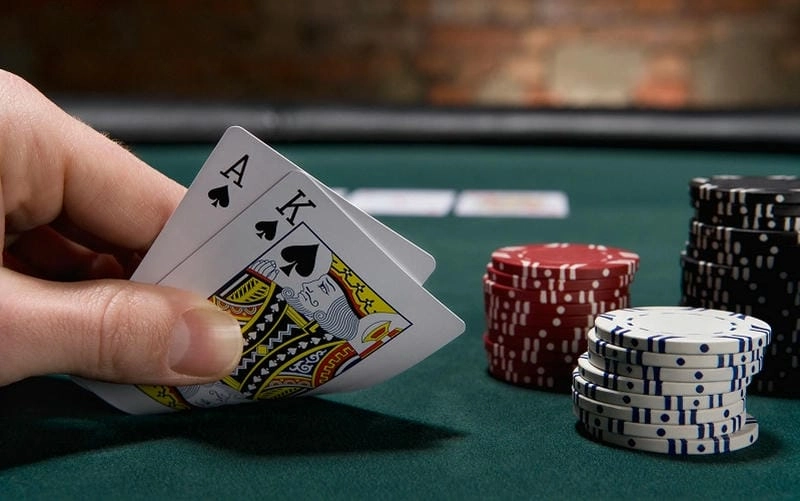 Lợi thế khi chơi poker tại 99OK
