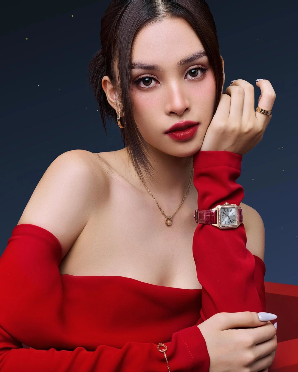 Ảnh gái khoe vú sex toát lên vẻ đẹp gợi cảm táo bạo cuốn hút.