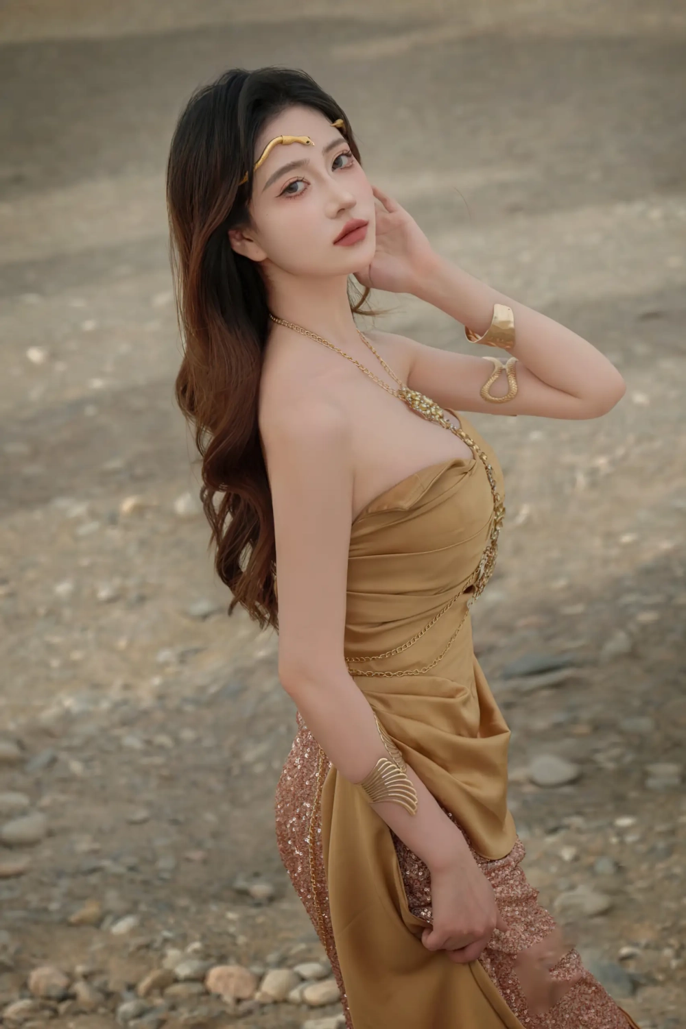 Ảnh anime gái vú to với nhân vật gợi cảm quyến rũ đầy mê hoặc.