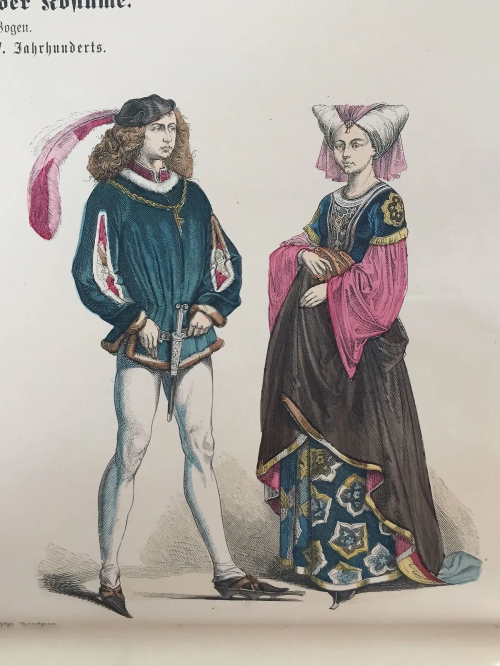 Ảnh hưởng trang phục thời phục hưng đến hiện đại qua các sàn diễn thời trang