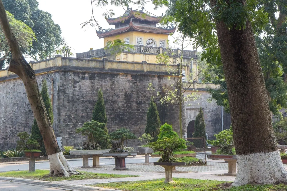 Cuộc sống người dân quanh hình ảnh Hoàng thành Thăng Long xưa nhộn nhịp