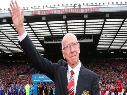 Bóc trần sự thật điên rồ đằng sau đôi chân ma thuật của ngài hiệp sĩ Bobby Charlton