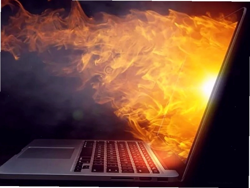 Sửa lỗi laptop không lên màn hình do hoạt động quá công suất