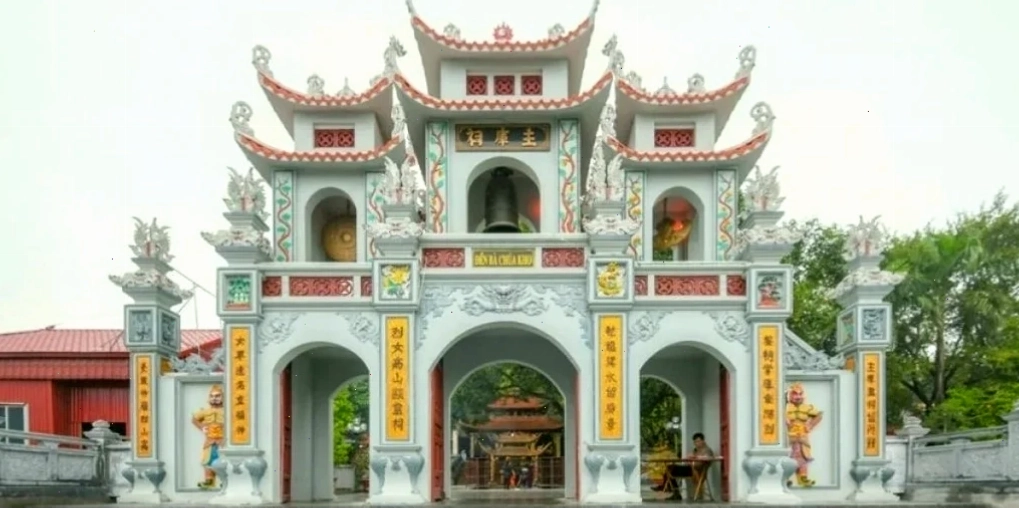 Cổng Tam Quan tại Đền Bà Chúa Kho, Bắc Ninh