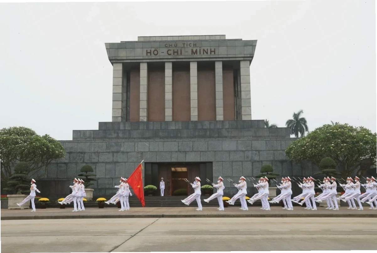 Lăng Chủ tịch Hồ Chí Minh thường được biết đến với tên gọi thân thương Lăng Bác