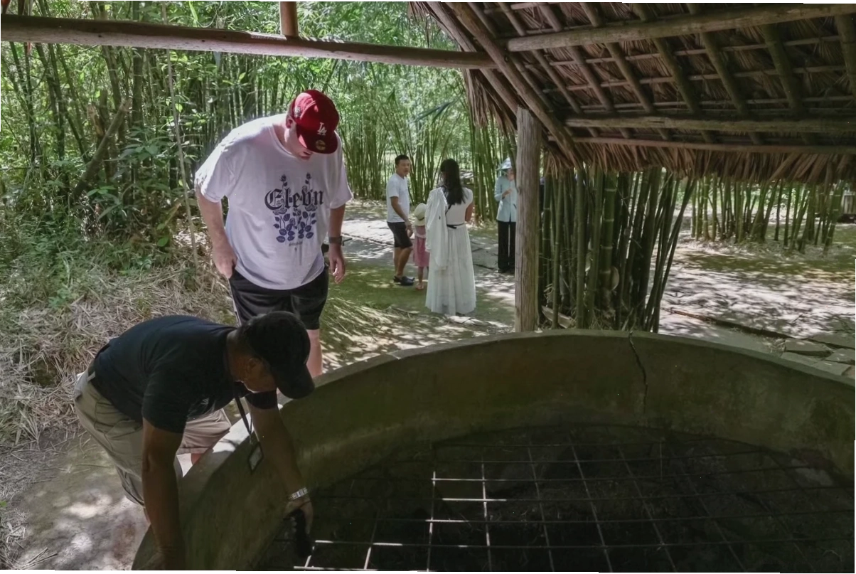Mô phỏng nhà hộ sinh bên trong Địa đạo Vịnh Mốc