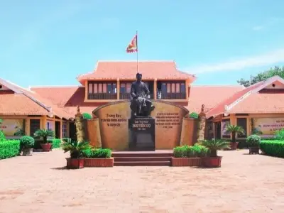 Khám phá văn hóa và lịch sử tại khu di tích Nguyễn Du