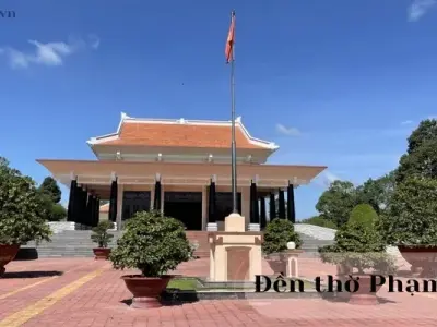 Khám phá đền thờ Phạm Hùng - Di sản văn hóa quan trọng tại Việt Nam