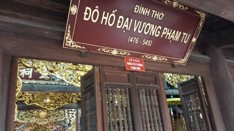 Hoạt động lễ hội và tín ngưỡng tại đền thờ Phạm Tu 2